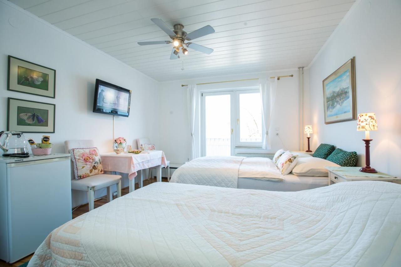 B&B Pletna A Double Lake-View Room Μπλεντ Εξωτερικό φωτογραφία